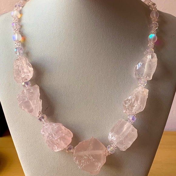 HUGE VINTAGE ROUGH ROSE QUARTZ SAPHIRET AURORA BOREALIS CRYSTAL BEADS NECKLACE